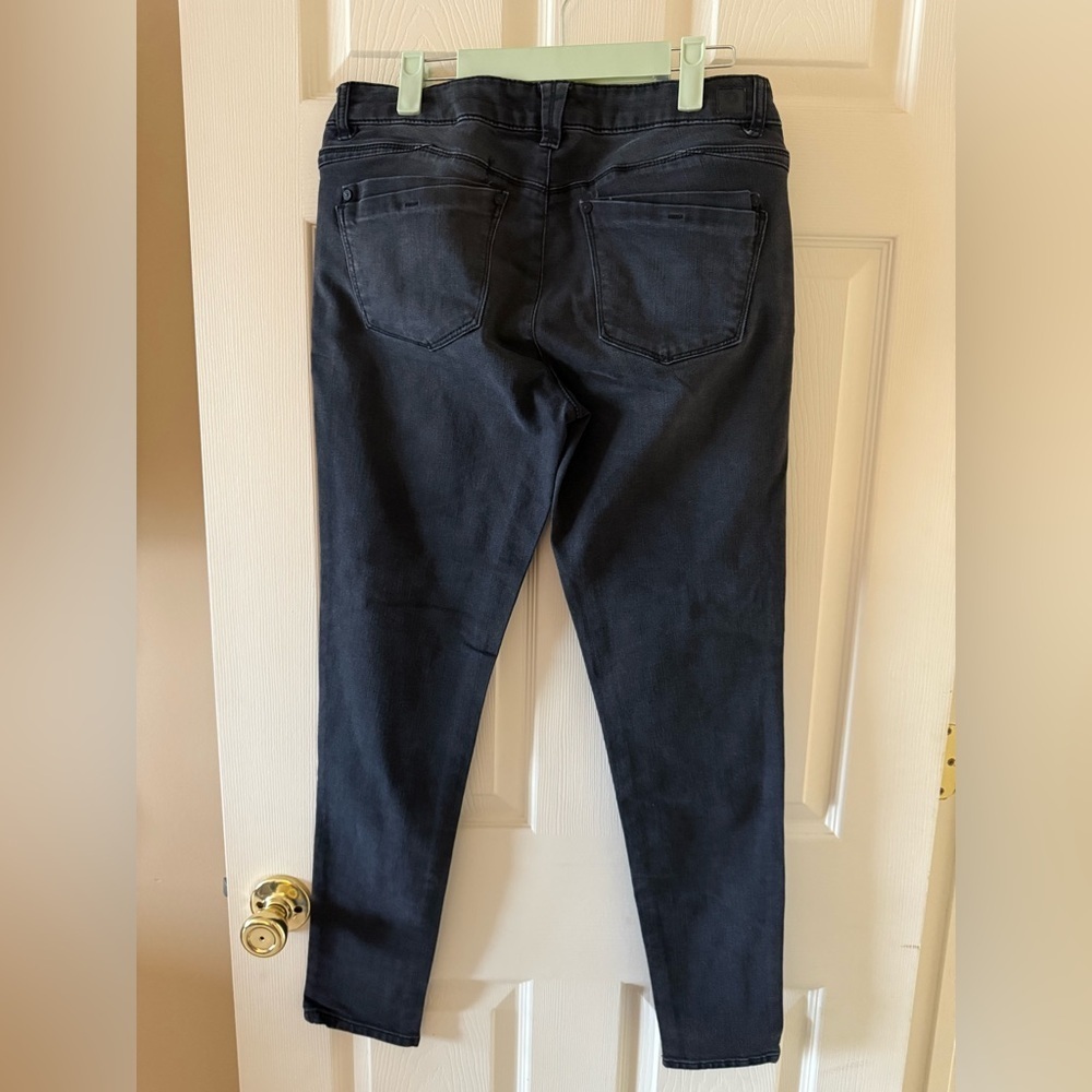 Democracy black jeans • Women’s size 6 - Picture 2 of 6